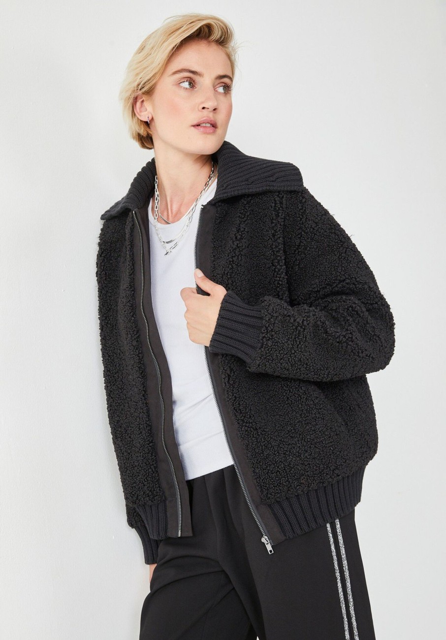 Best Hallie Boucle Jacket Black