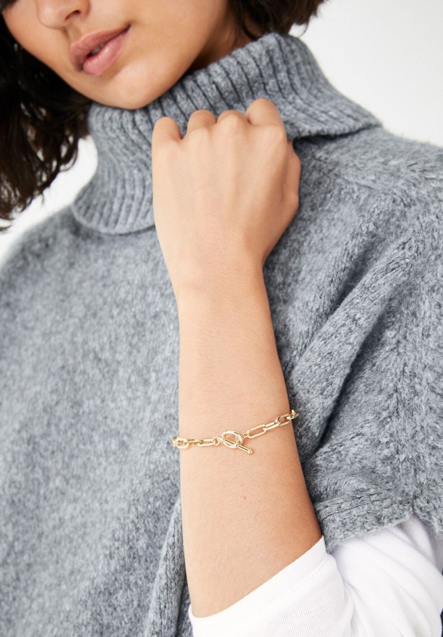 Best Curated Paperclip Chain Bracelet Gold